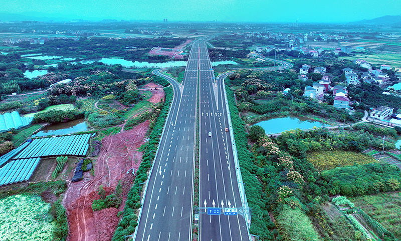 金義中央大道通車,三思智慧綜合桿,道路照明系統(tǒng)方案,點(diǎn)亮23公里智慧公路